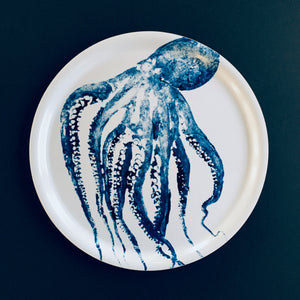 Rundes Tablett mit blauem Oktopus
